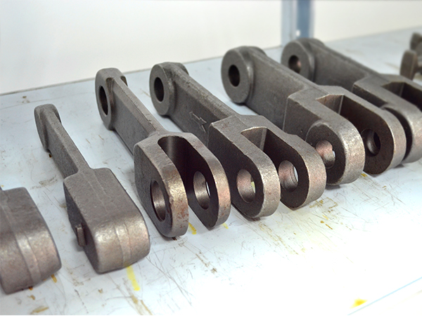 Forged scraper chain